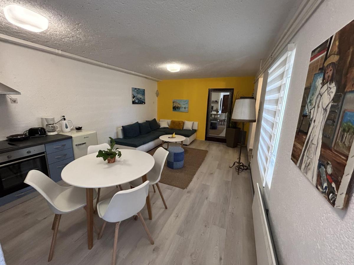 Peaceful Apartment With Patio Rovinj Exterior foto
